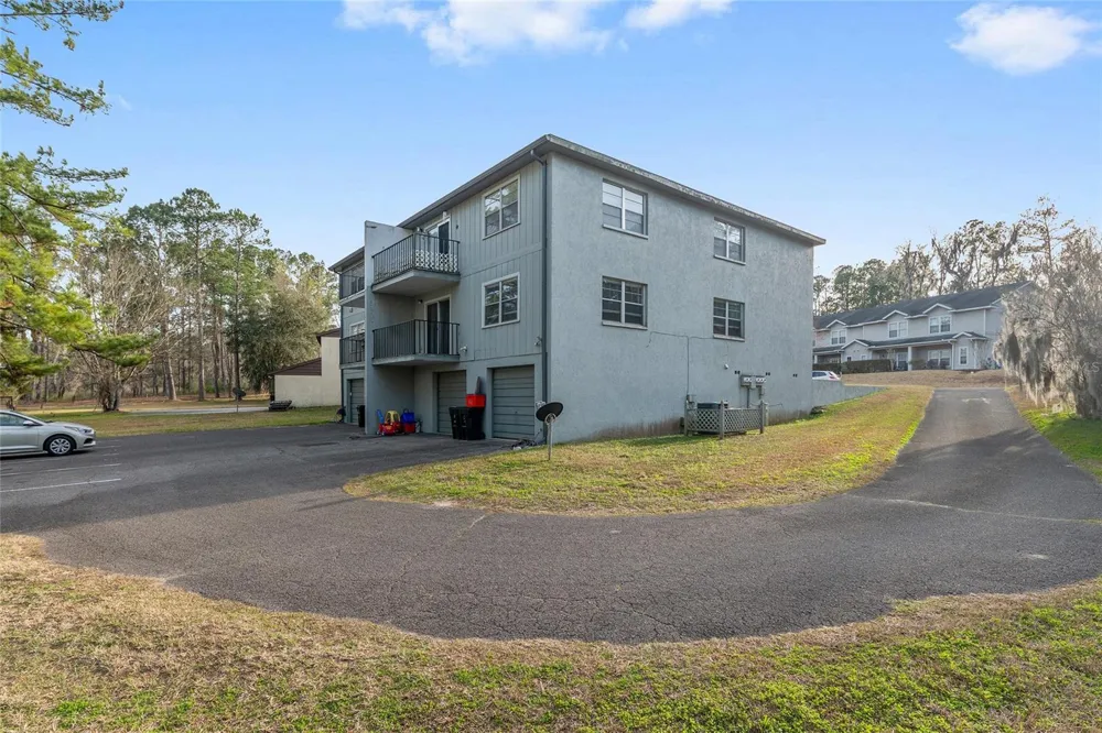 2715 NW 104TH COURT #1 Gainesville, FL 32606