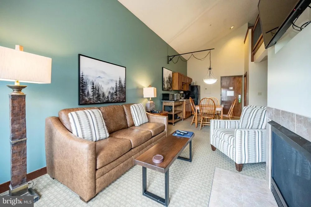 531 GLENDALE ROAD #B302 Oakland, MD 21550