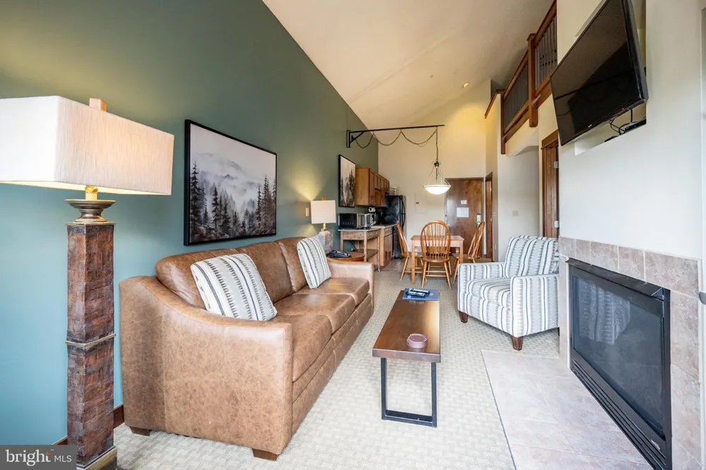 531 GLENDALE ROAD #B302 Oakland, MD 21550