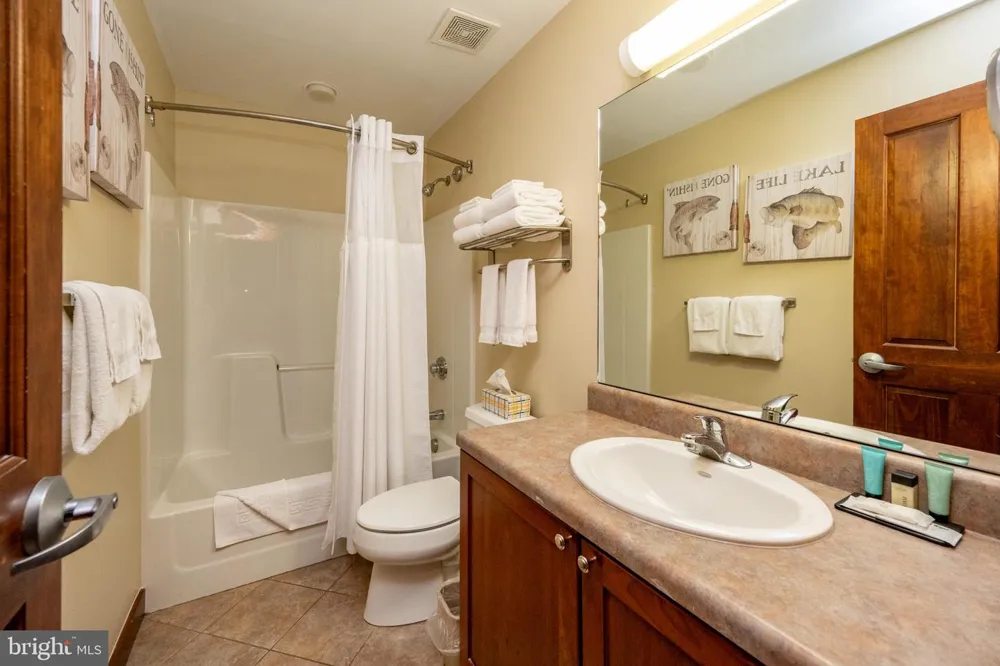 531 GLENDALE ROAD #B302 Oakland, MD 21550