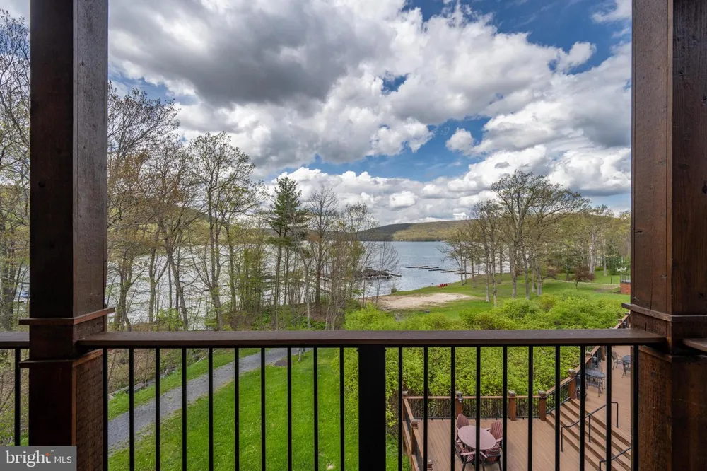 531 GLENDALE ROAD #B302 Oakland, MD 21550