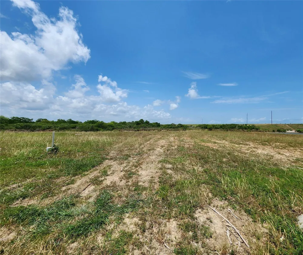 1322 Highborne Cay Court Texas City, TX 77590