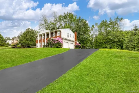 1 Lodi Lane