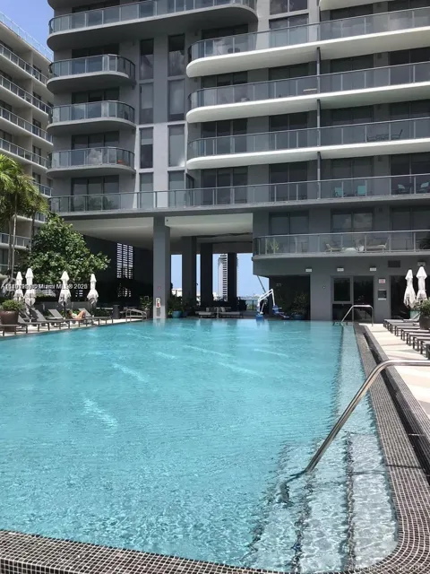 121 NE 34 St #2215