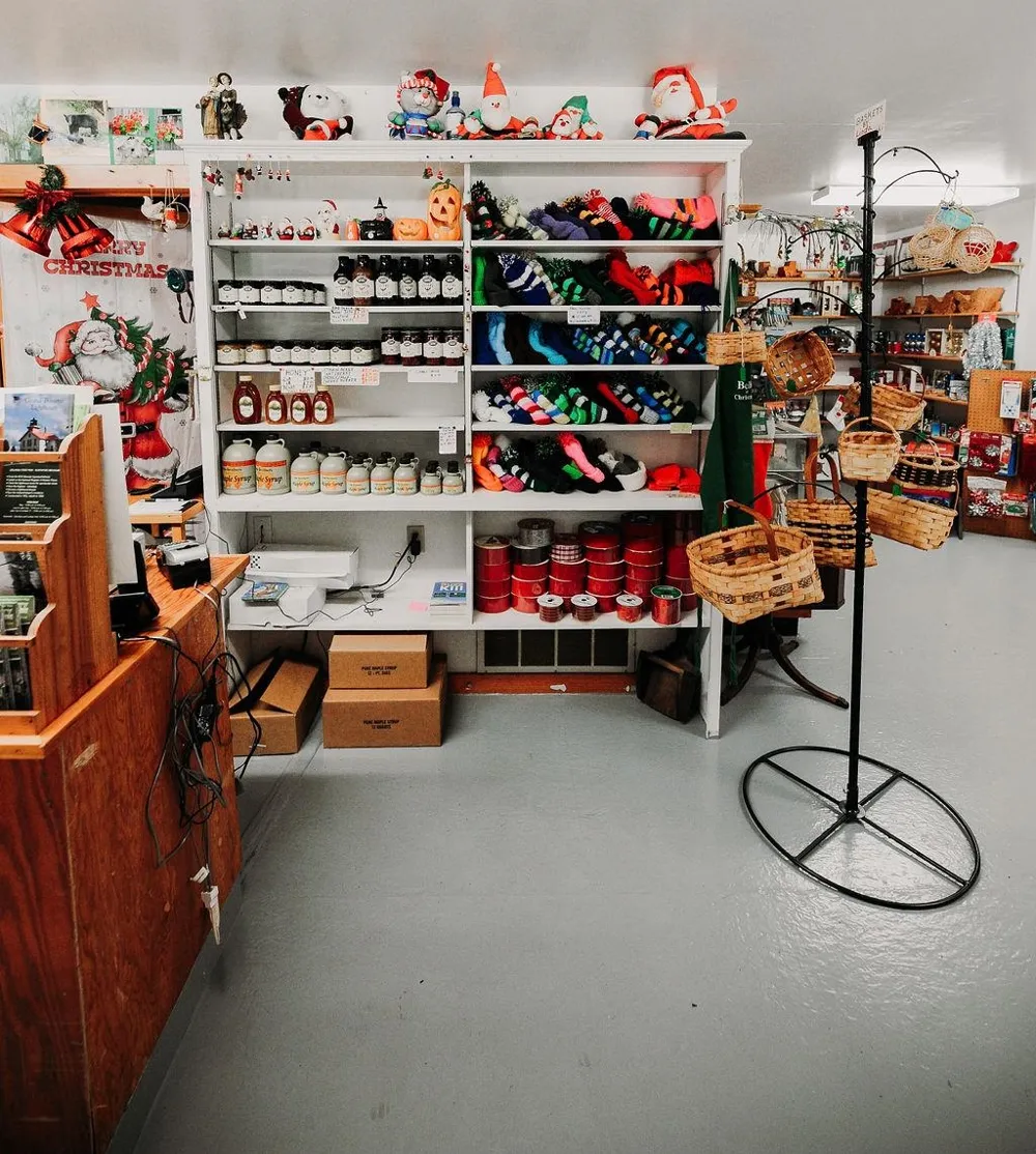 11184 Mill Street Leelanau Township, MI 49670