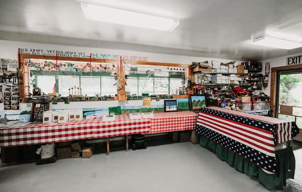 11184 Mill Street Leelanau Township, MI 49670