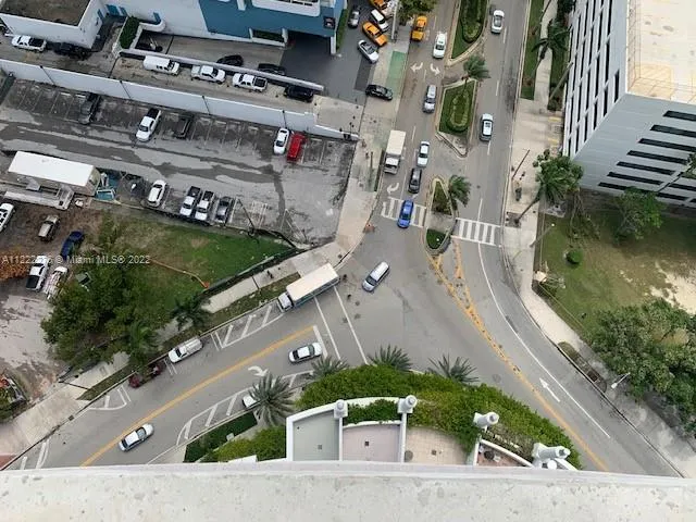 1750 Bayshore Dr #2806 Miami, FL 33132