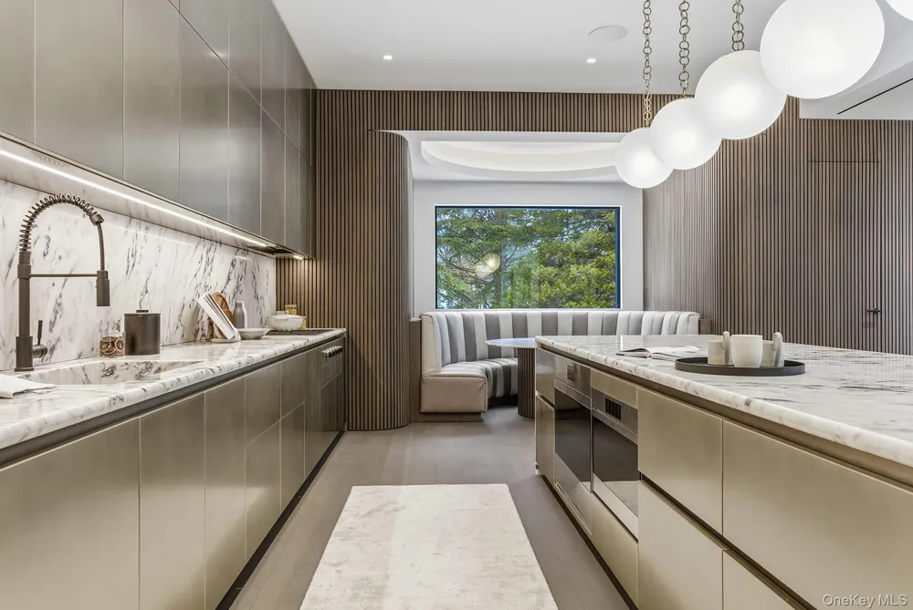 43 Old Orchard Lane East Hampton, NY 11937