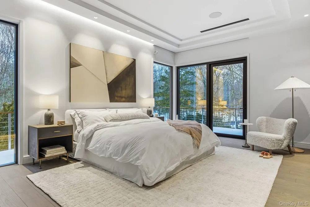 43 Old Orchard Lane East Hampton, NY 11937