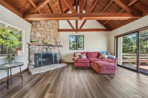 551 Raccoon Court