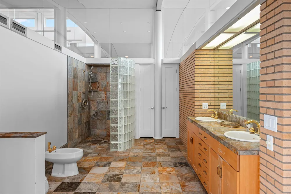 2721 Nelson Road Peninsula Township, MI 49686