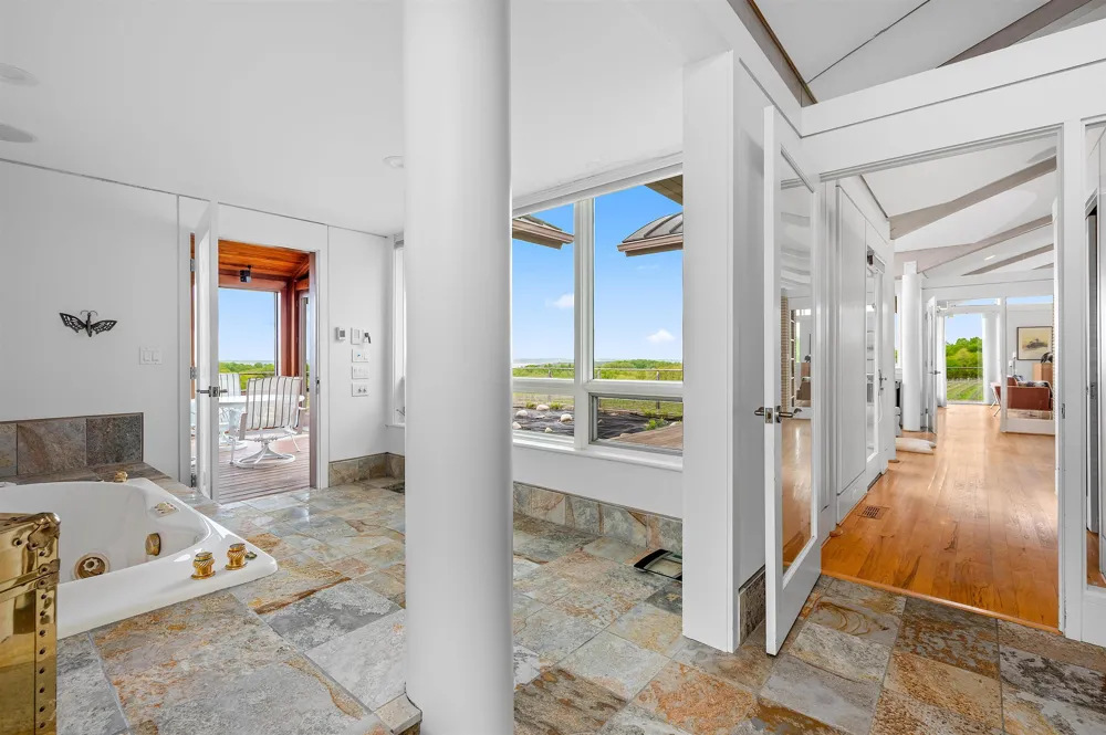 2721 Nelson Road Peninsula Township, MI 49686
