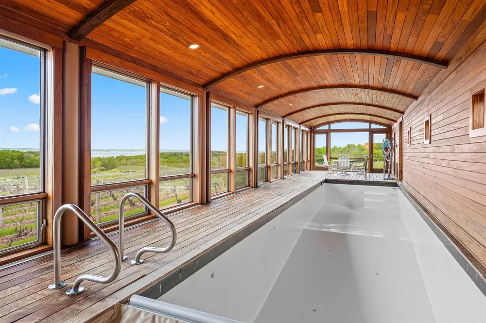2721 Nelson Road Peninsula Township, MI 49686