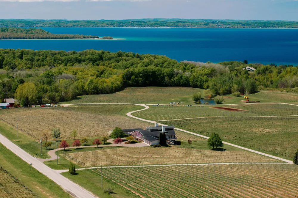 2721 Nelson Road Peninsula Township, MI 49686