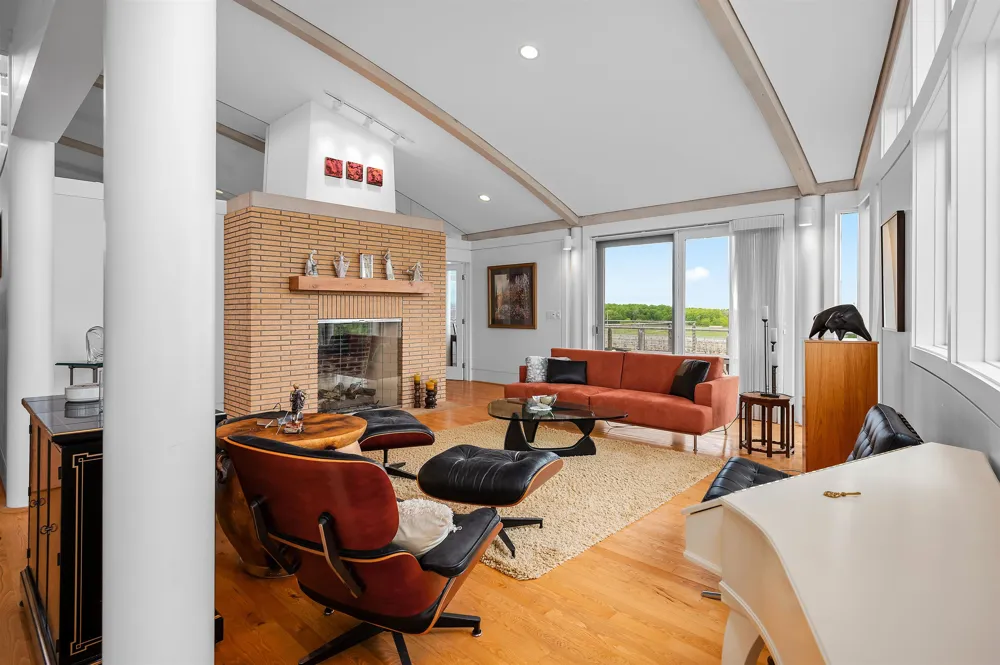 2721 Nelson Road Peninsula Township, MI 49686