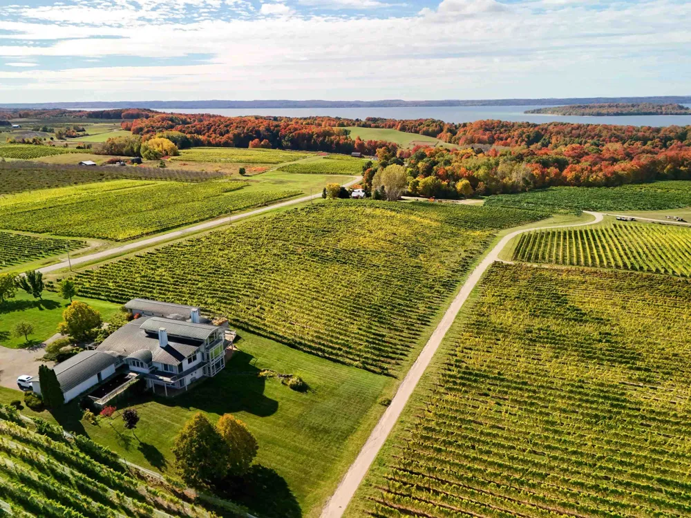 2721 Nelson Road Peninsula Township, MI 49686