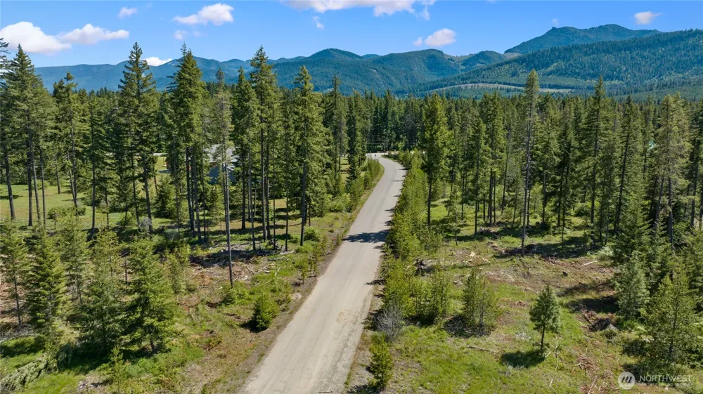 1 Sparks Road Easton, WA 98925