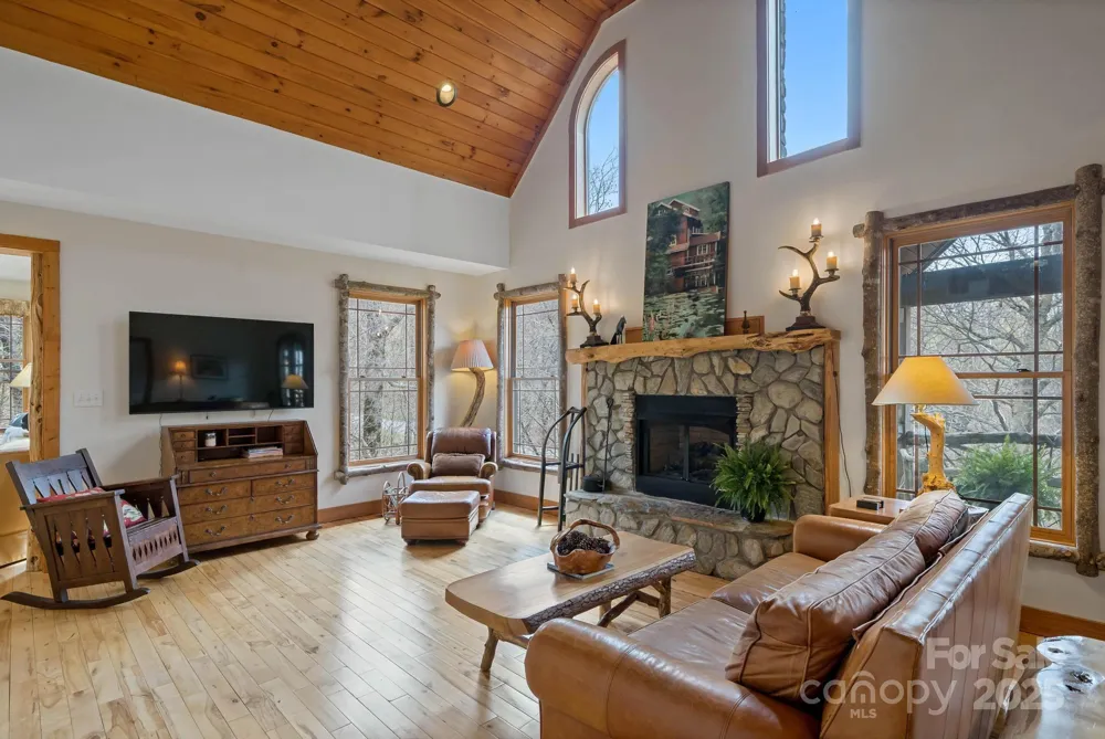 140 Spruce Hollow Road Beech Mountain, NC 28604