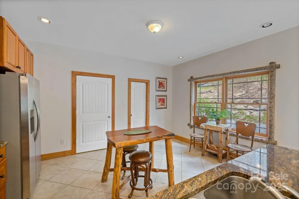 140 Spruce Hollow Road Beech Mountain, NC 28604