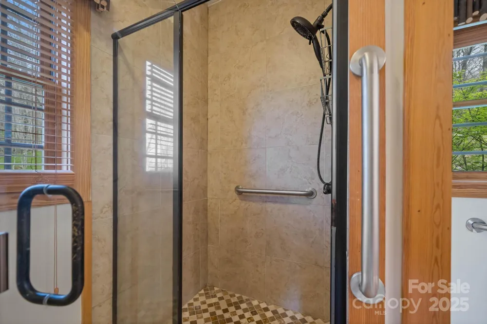 140 Spruce Hollow Road Beech Mountain, NC 28604