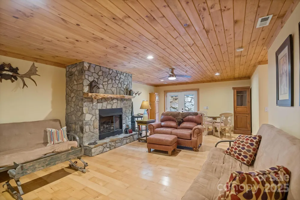 140 Spruce Hollow Road Beech Mountain, NC 28604
