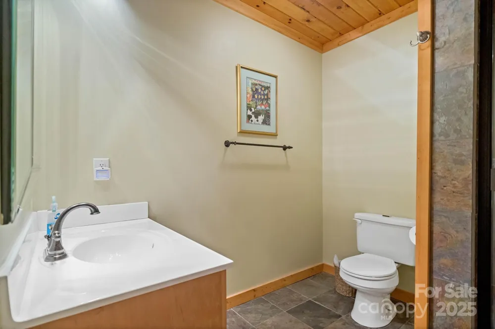 140 Spruce Hollow Road Beech Mountain, NC 28604