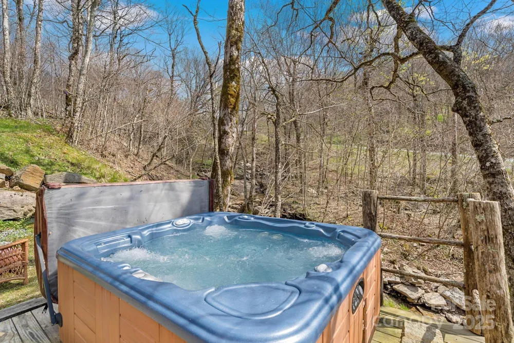140 Spruce Hollow Road Beech Mountain, NC 28604