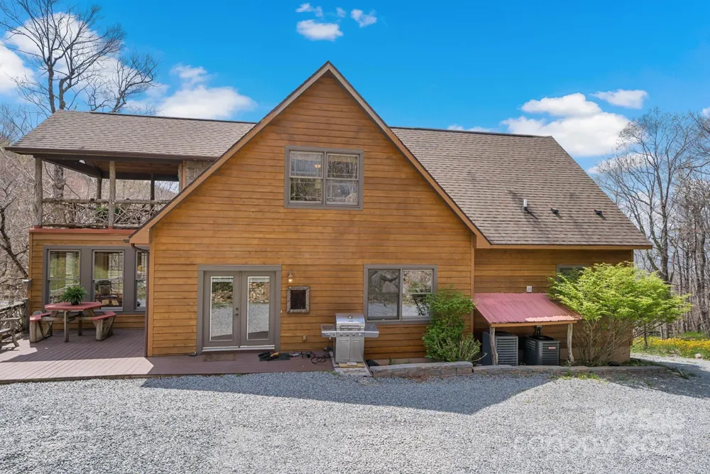 140 Spruce Hollow Road Beech Mountain, NC 28604