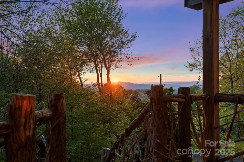140 Spruce Hollow Road Beech Mountain, NC 28604