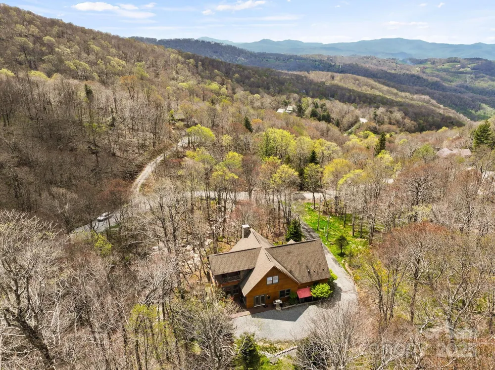 140 Spruce Hollow Road Beech Mountain, NC 28604