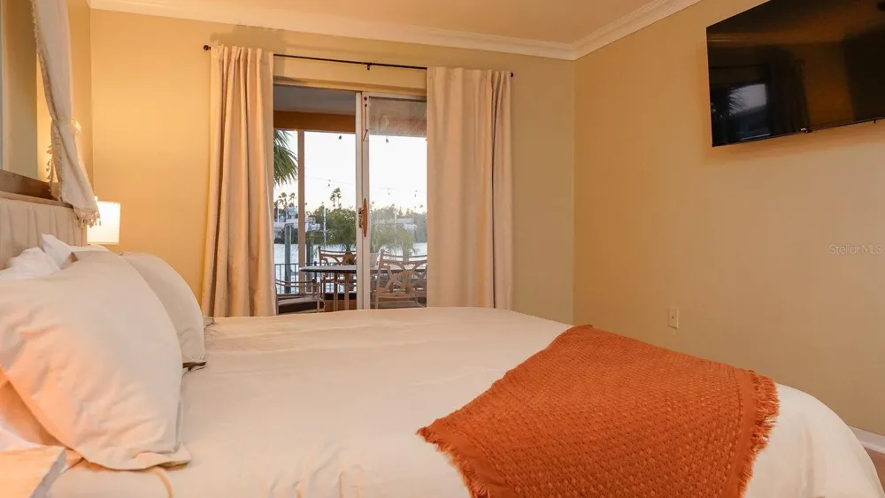 3606 BELLE VISTA DRIVE E St Pete Beach, FL 33706