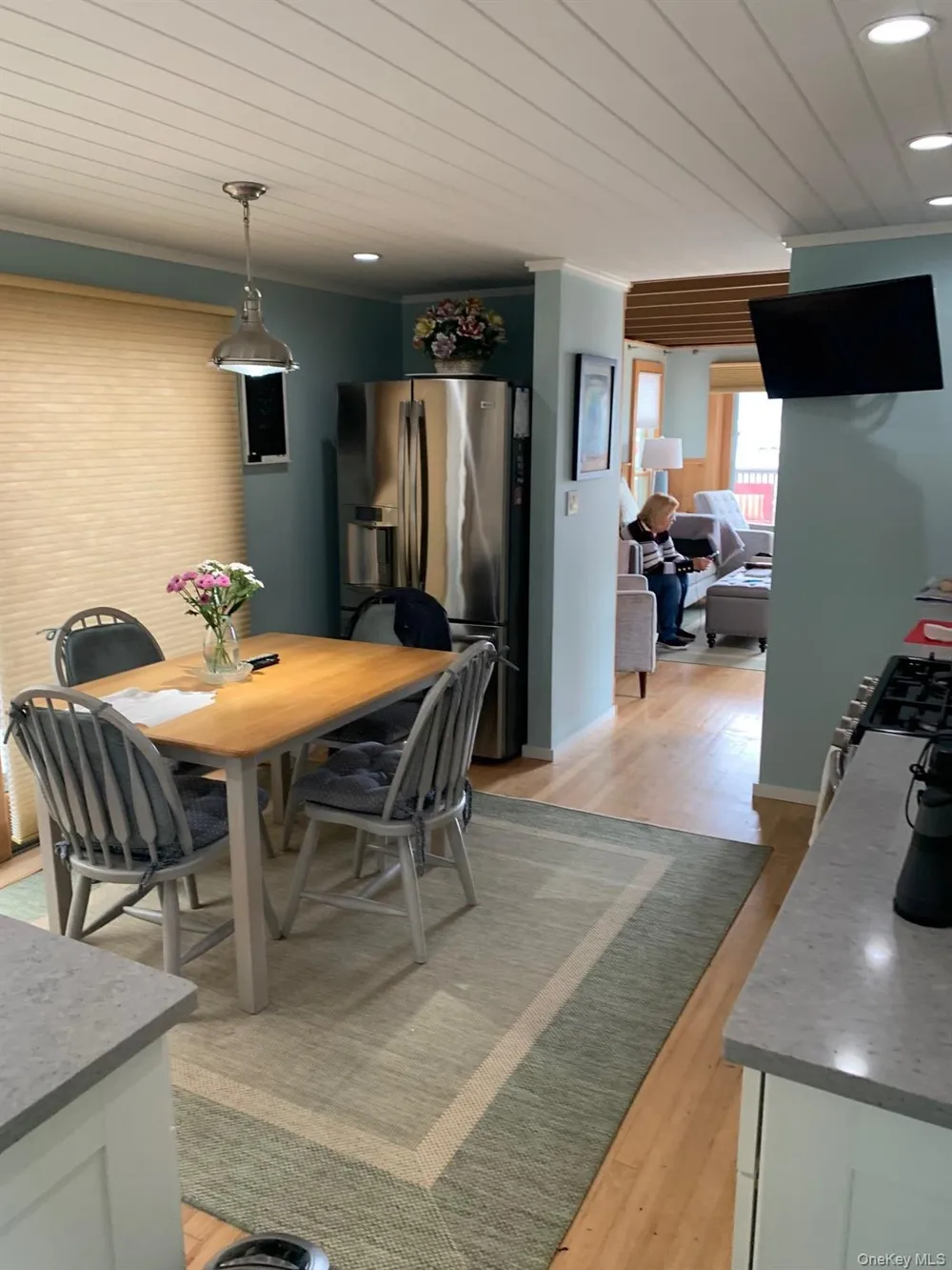 317 Bay Walk Ocean Beach, NY 11770
