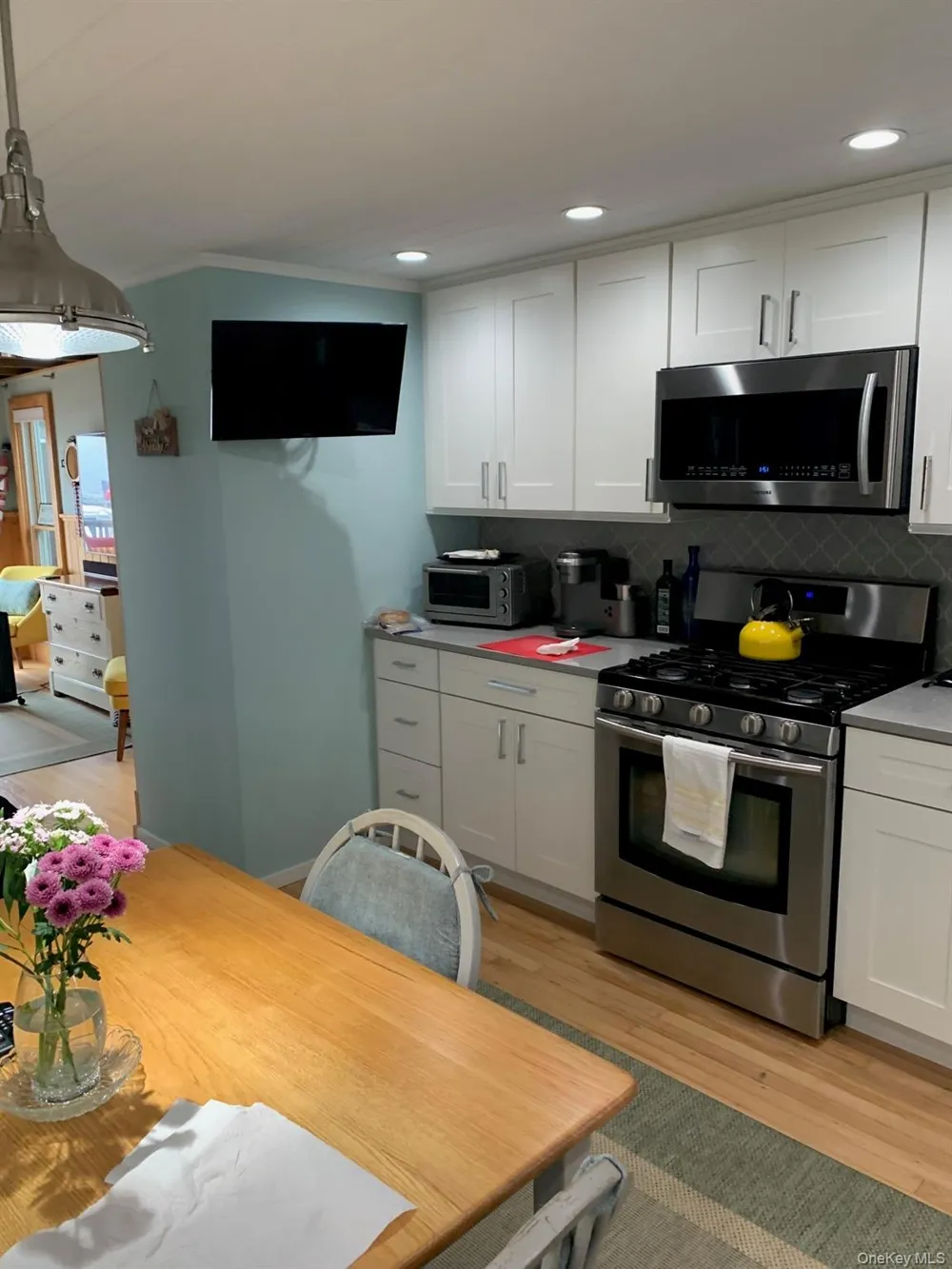317 Bay Walk Ocean Beach, NY 11770