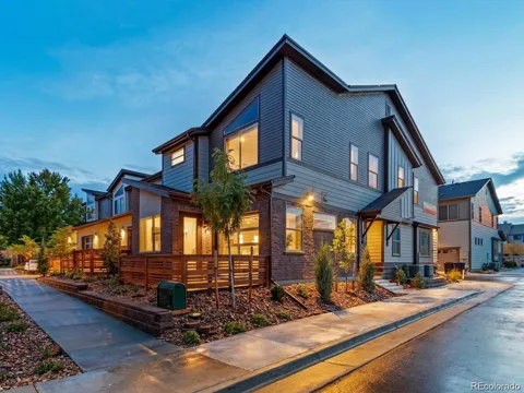 12319 W 58th Court
