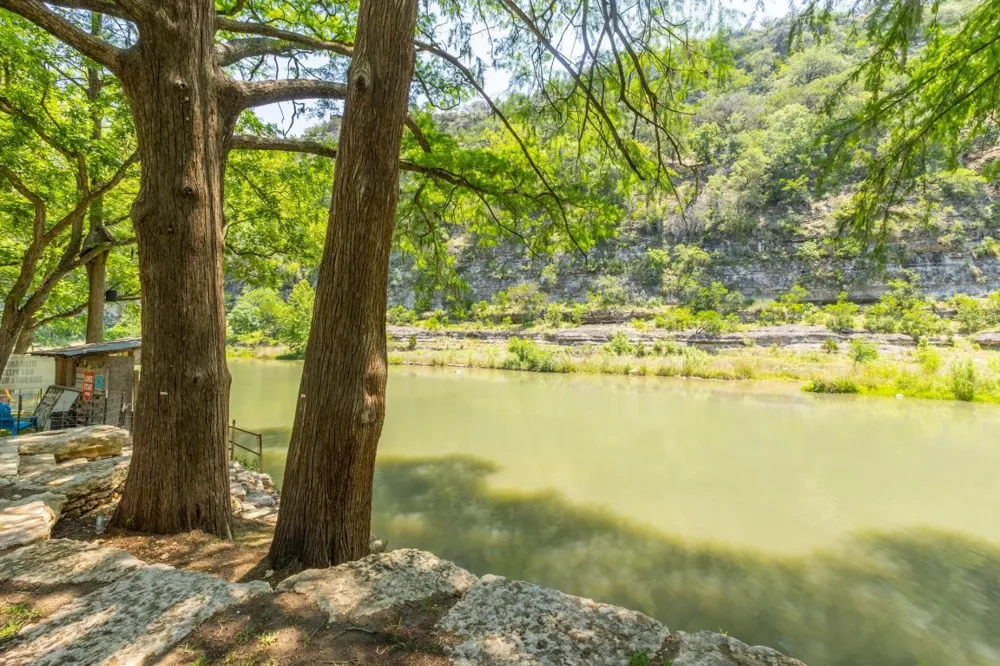 8560 RIVER RD ROAD New Braunfels, TX 78132