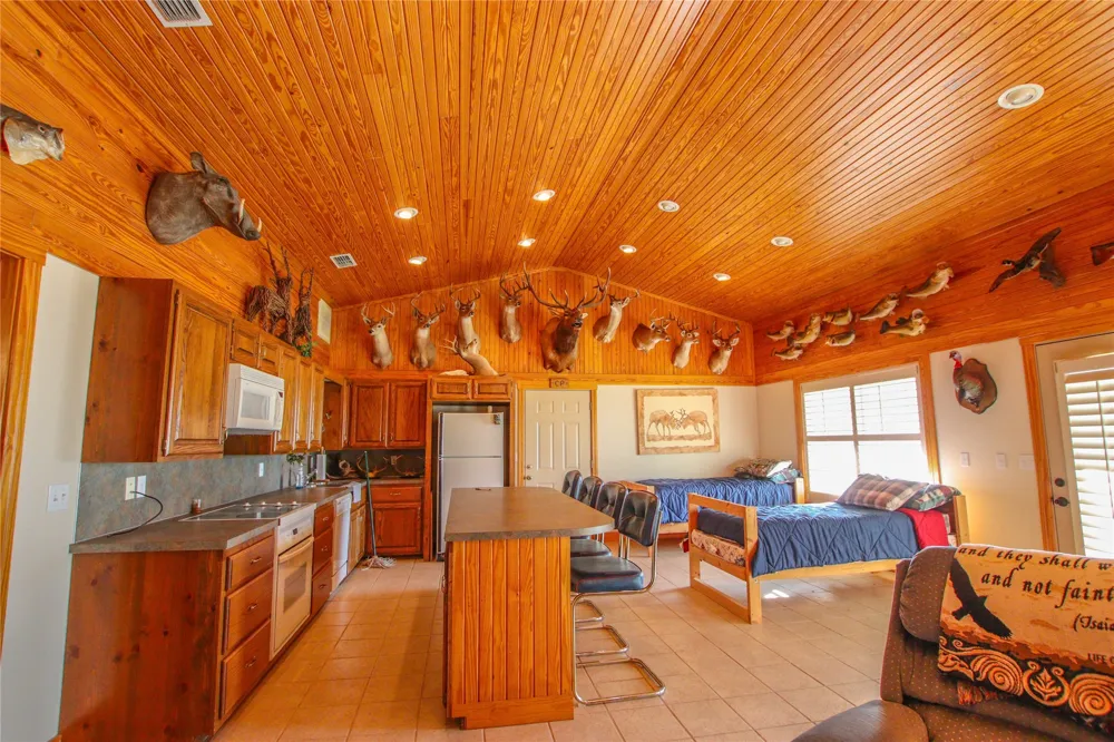 1952 FM 1689 Comanche, TX 76442