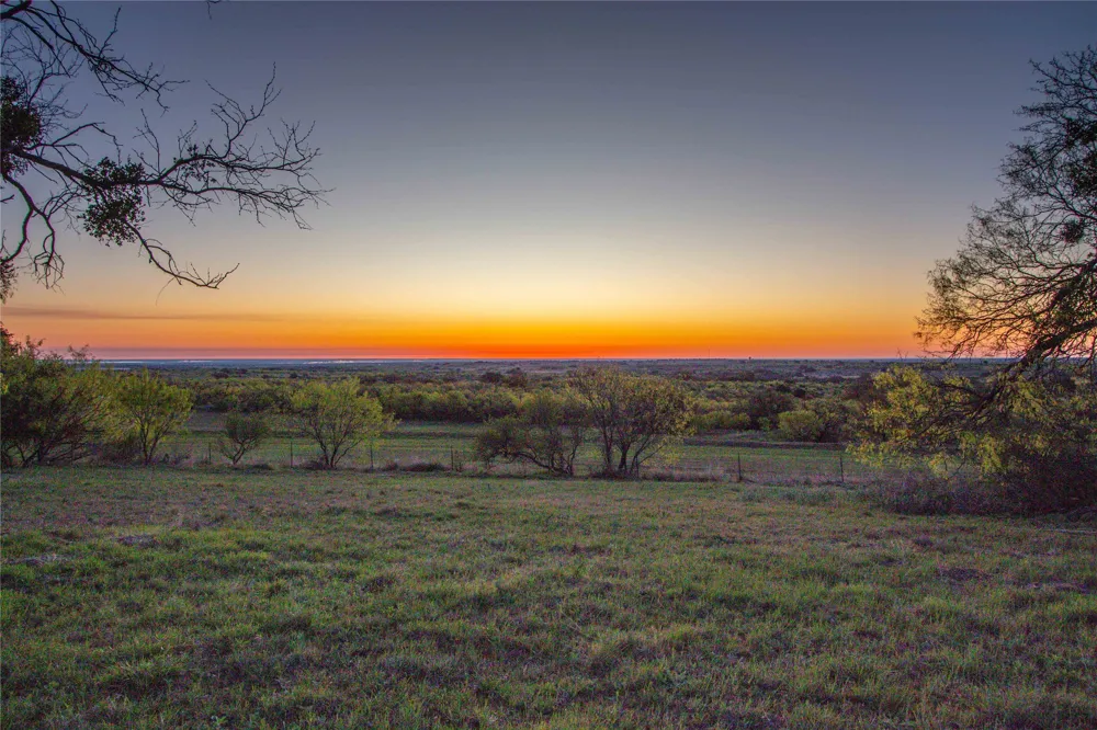 1952 FM 1689 Comanche, TX 76442