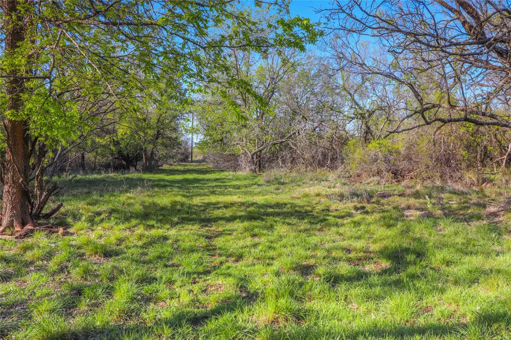 1952 FM 1689 Comanche, TX 76442