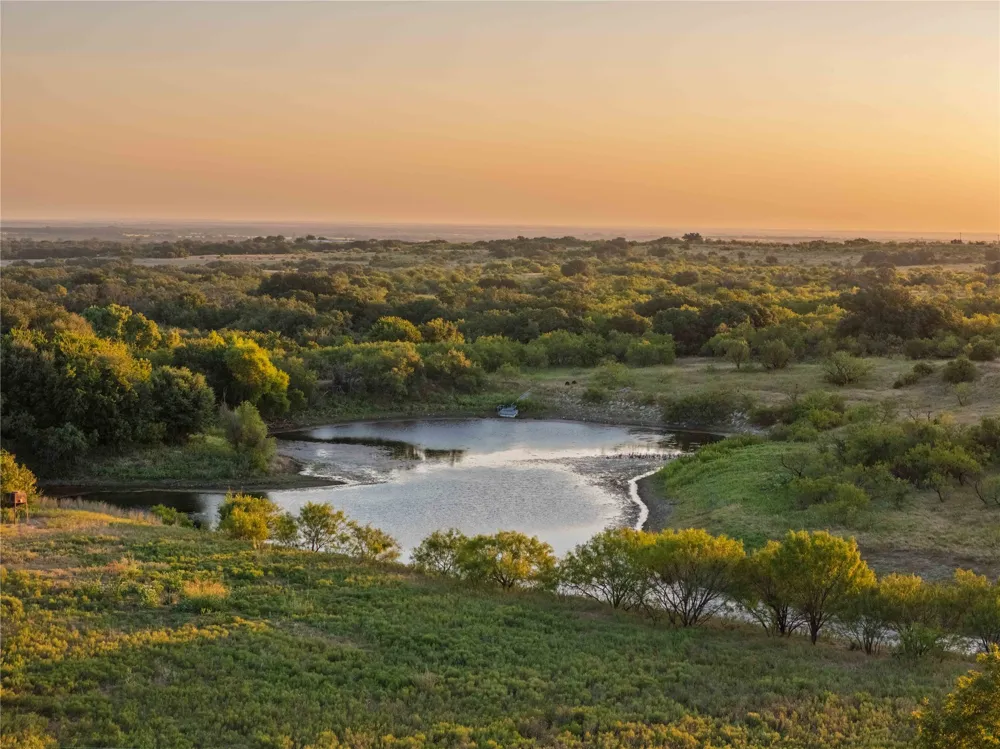1952 FM 1689 Comanche, TX 76442