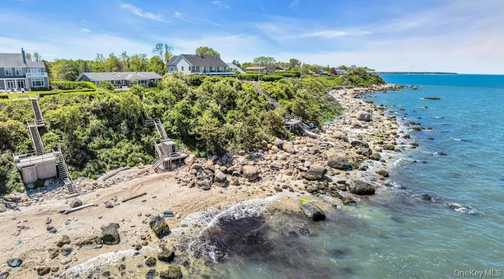 2100 Sound Drive Greenport, NY 11944