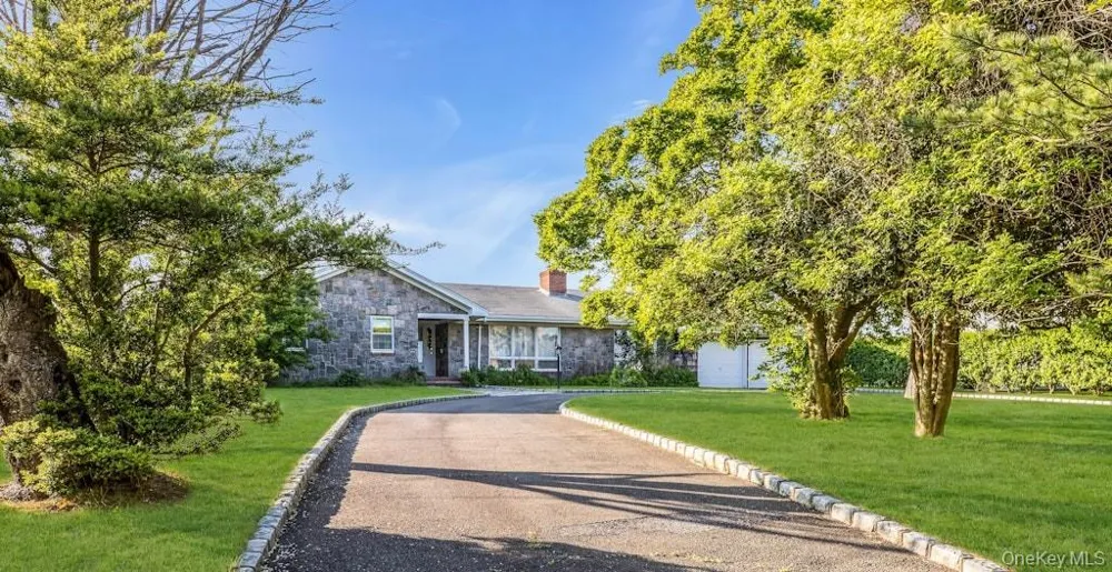 2100 Sound Drive Greenport, NY 11944