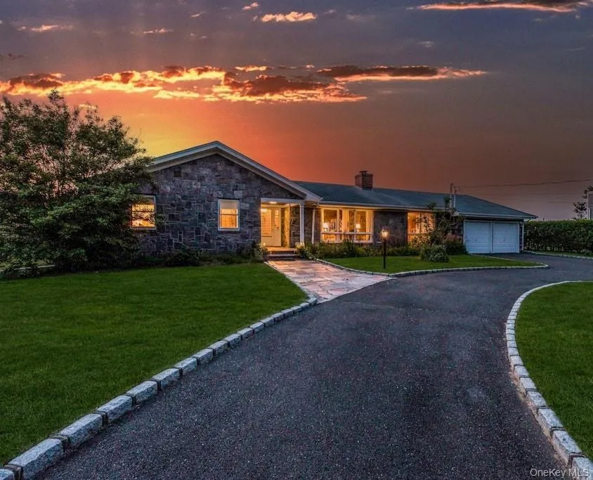 2100 Sound Drive Greenport, NY 11944