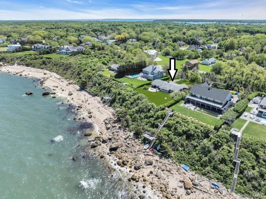 2100 Sound Drive Greenport, NY 11944