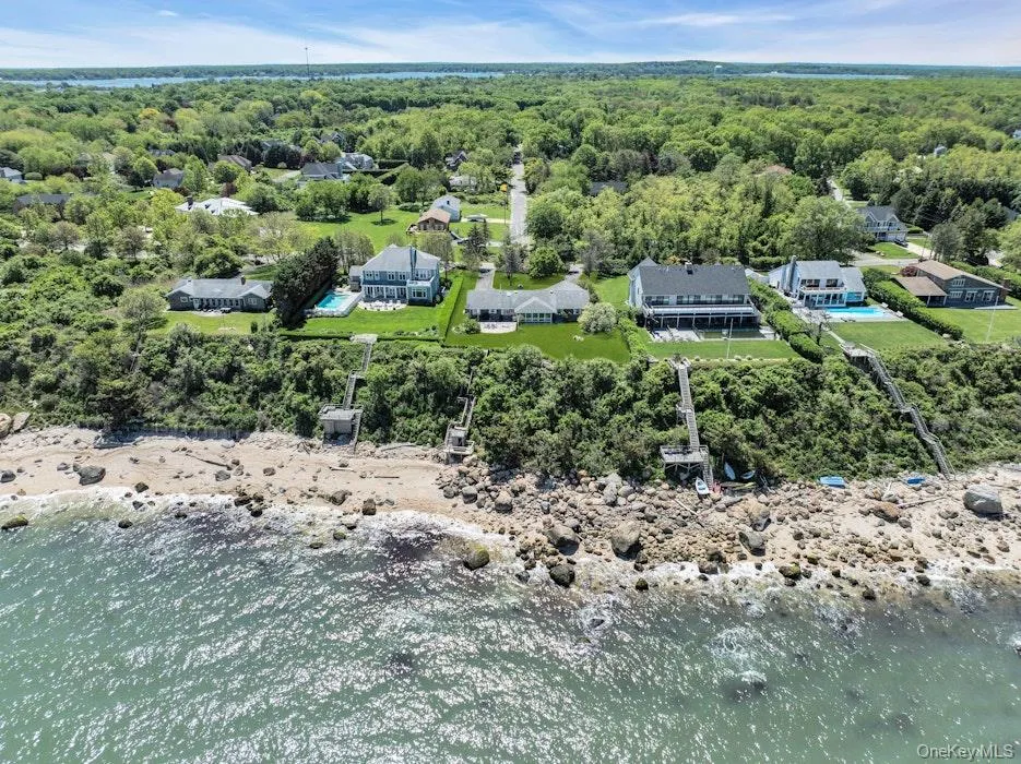 2100 Sound Drive Greenport, NY 11944