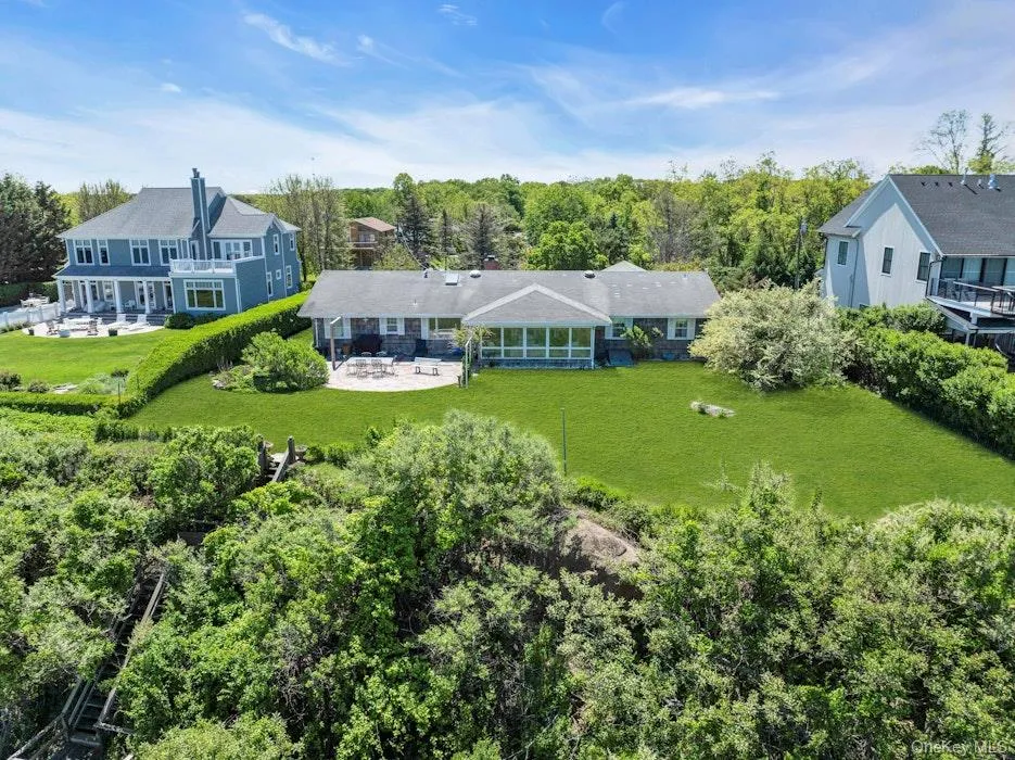 2100 Sound Drive Greenport, NY 11944
