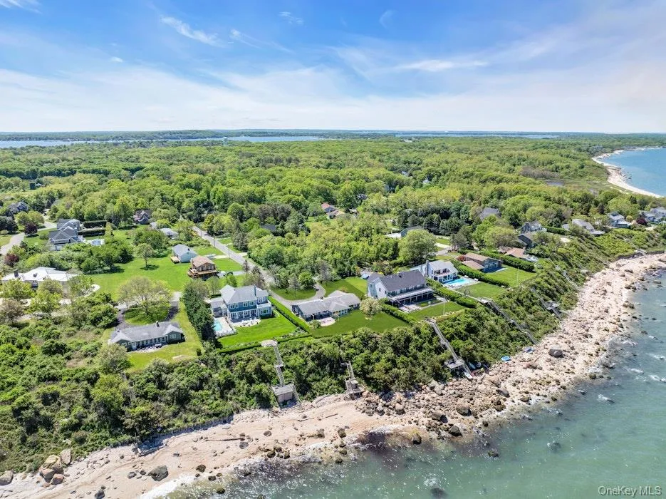 2100 Sound Drive Greenport, NY 11944