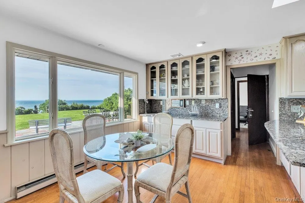 2100 Sound Drive Greenport, NY 11944