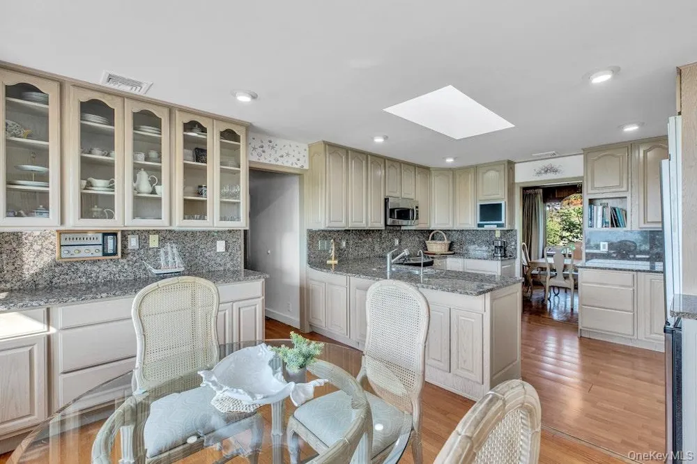 2100 Sound Drive Greenport, NY 11944