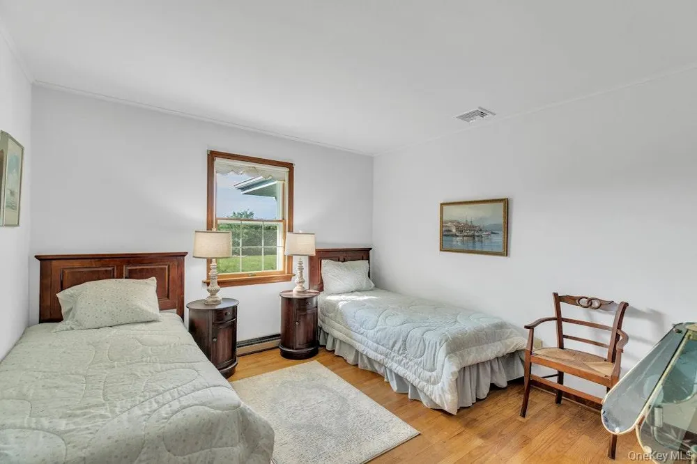2100 Sound Drive Greenport, NY 11944