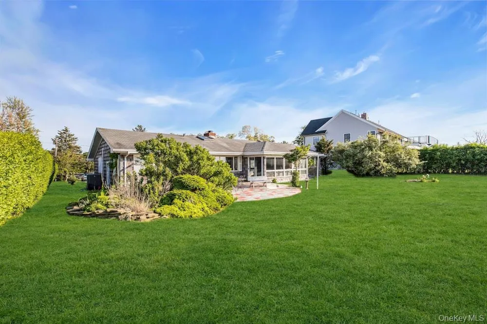 2100 Sound Drive Greenport, NY 11944